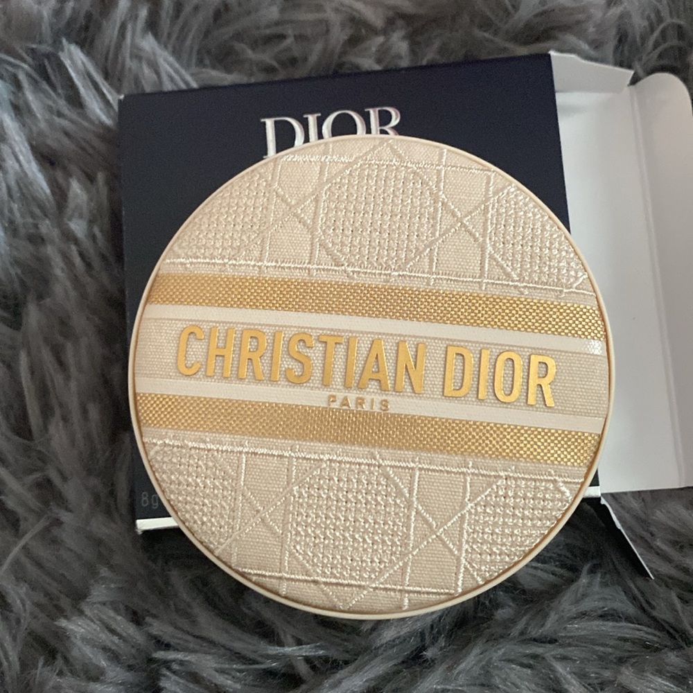 Christian Dior Natural Bronze Glow 05 Peachy Bronze Limited Edition NWT